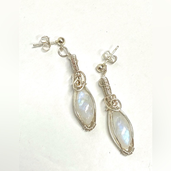 HANDMADE Elegant Genuine Moonstone Hand Wrapped Dangle Earrings, Gift for Her - Picture 6 of 8